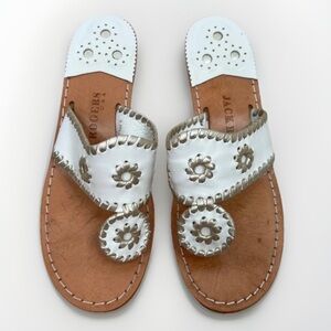 Jack Rogers Sandals Size 7M White Leather Thong SlipOn Low Wedge Classic